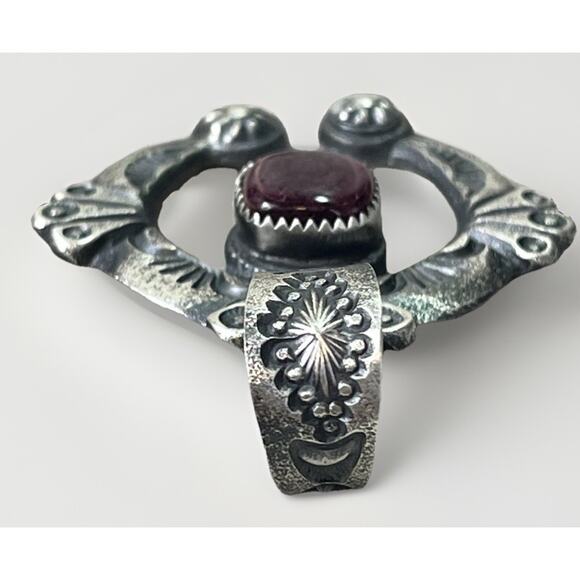 Purple Spiny Oyster Naja Pendant Navajo Sterling Silver by Kevin Billah - Picture 7 of 14